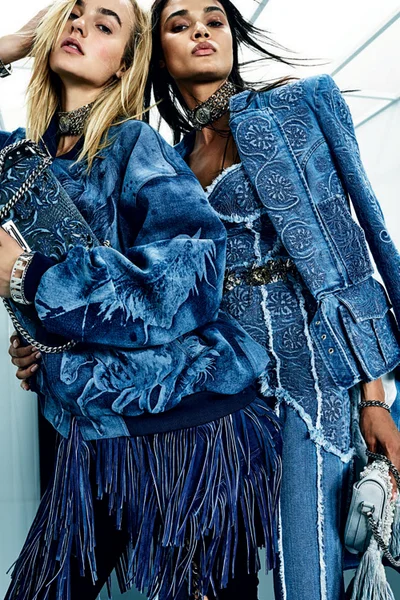 Look 17